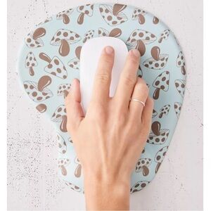 NWT Urban Outfitters Graphic Print Wrist Rest Mousepad